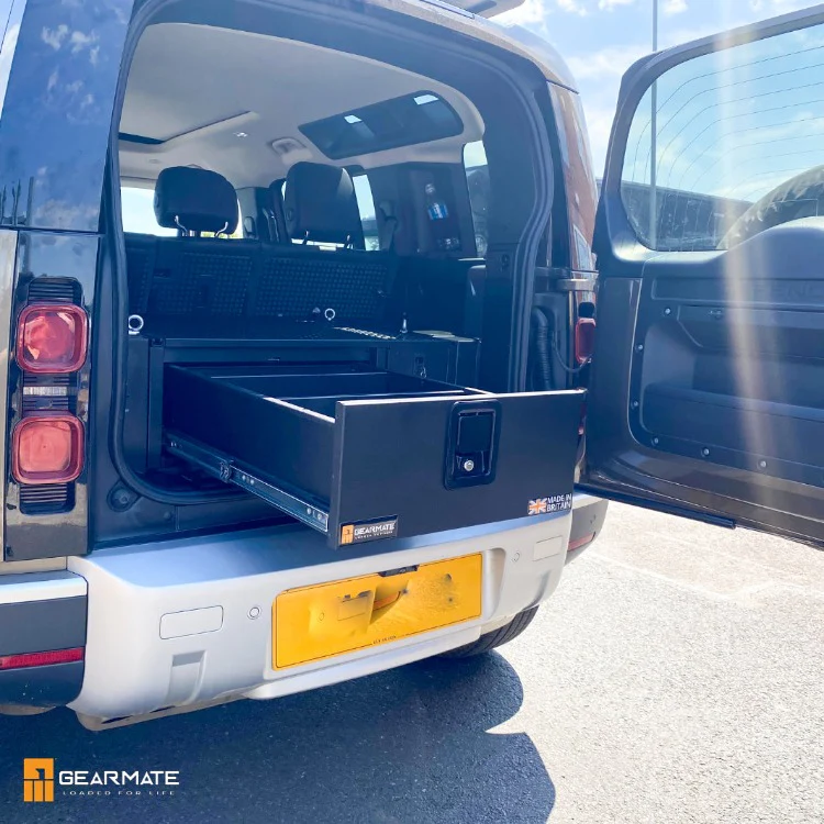 LAND ROVER DEFENDER ACCESSORIES